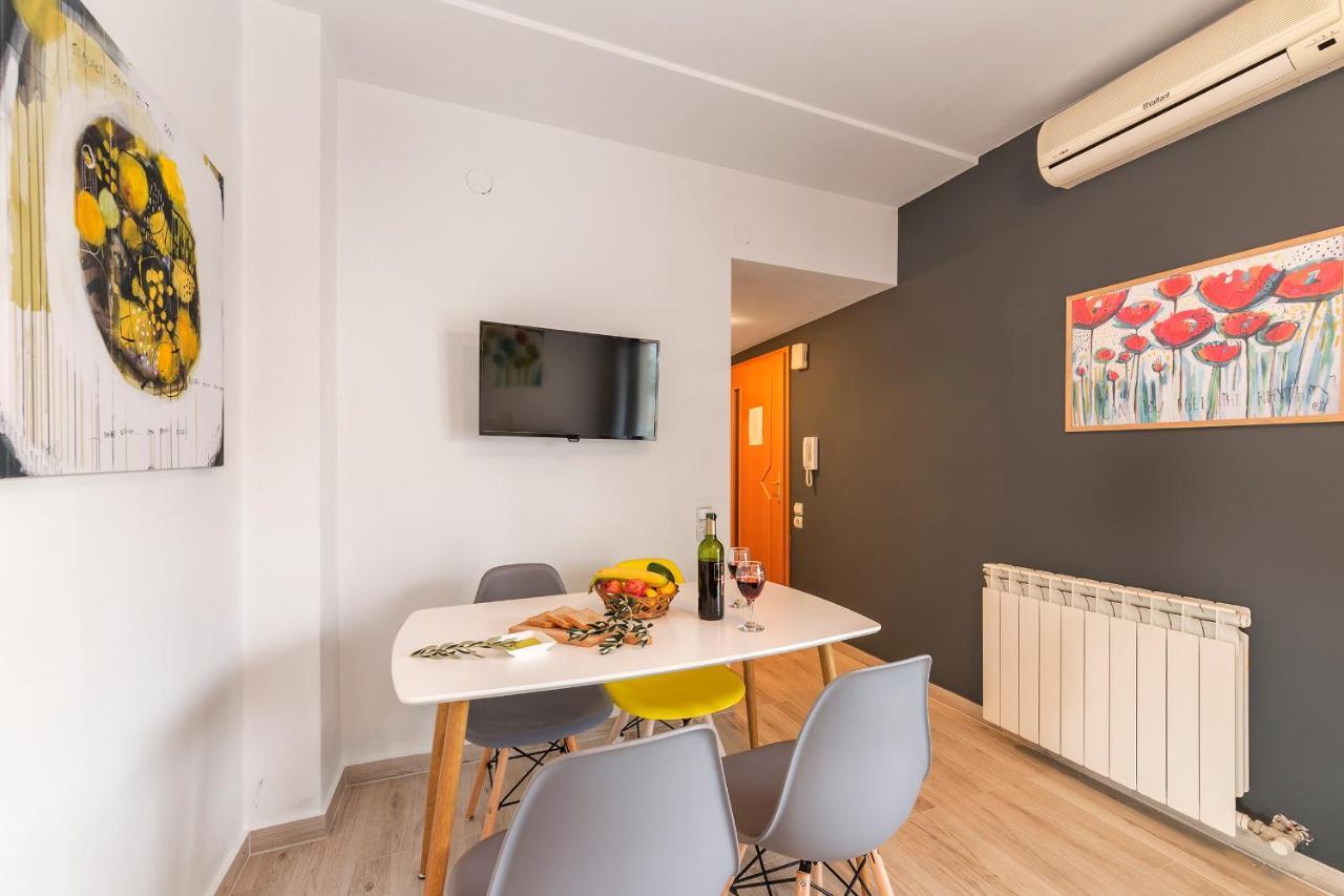 Apartments Canaria พูลา ภายนอก รูปภาพ